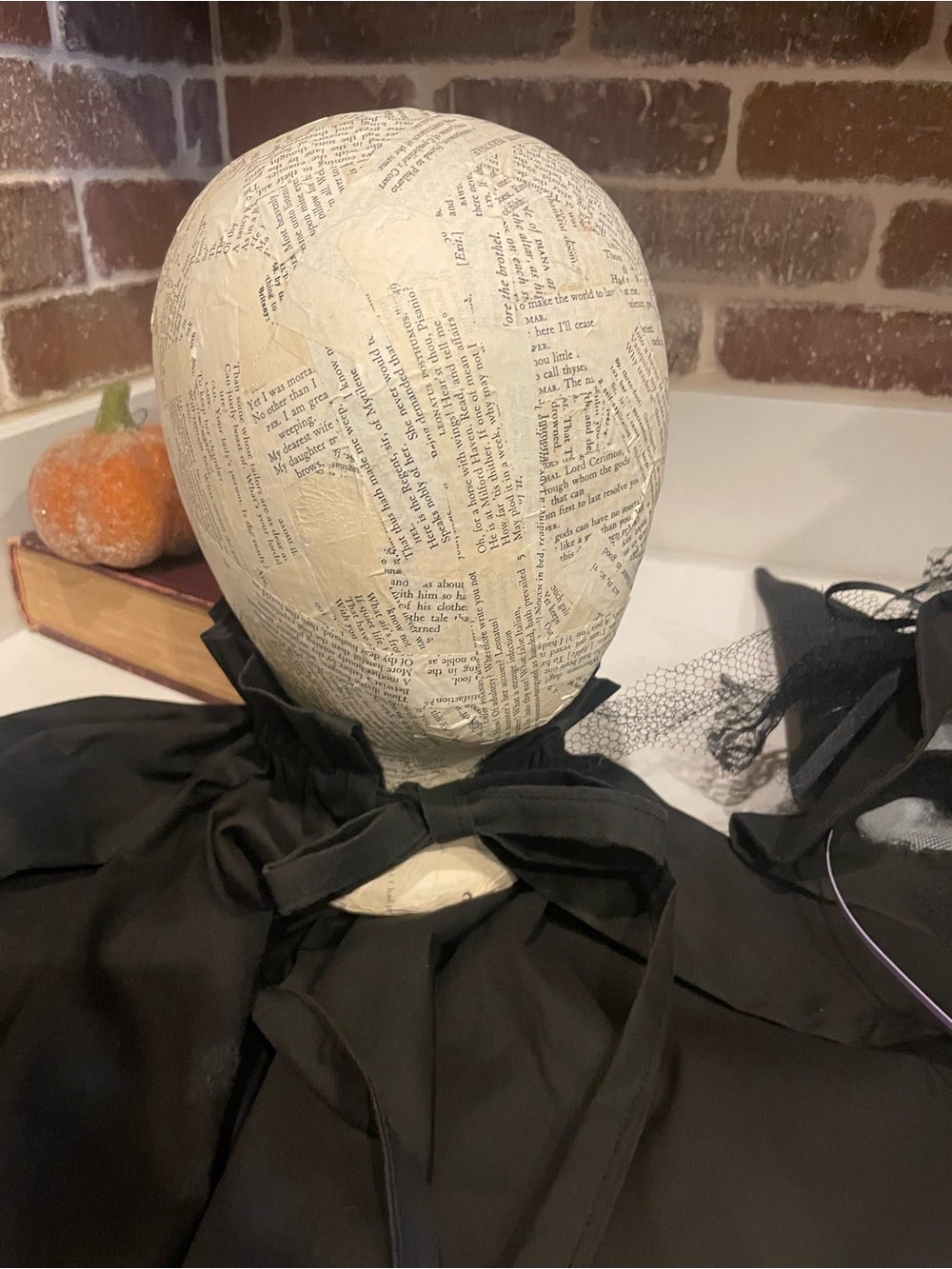 Black Witch Cape and Witch Hat Costume for Toddler- Classic Halloween - Picture 2 of 4